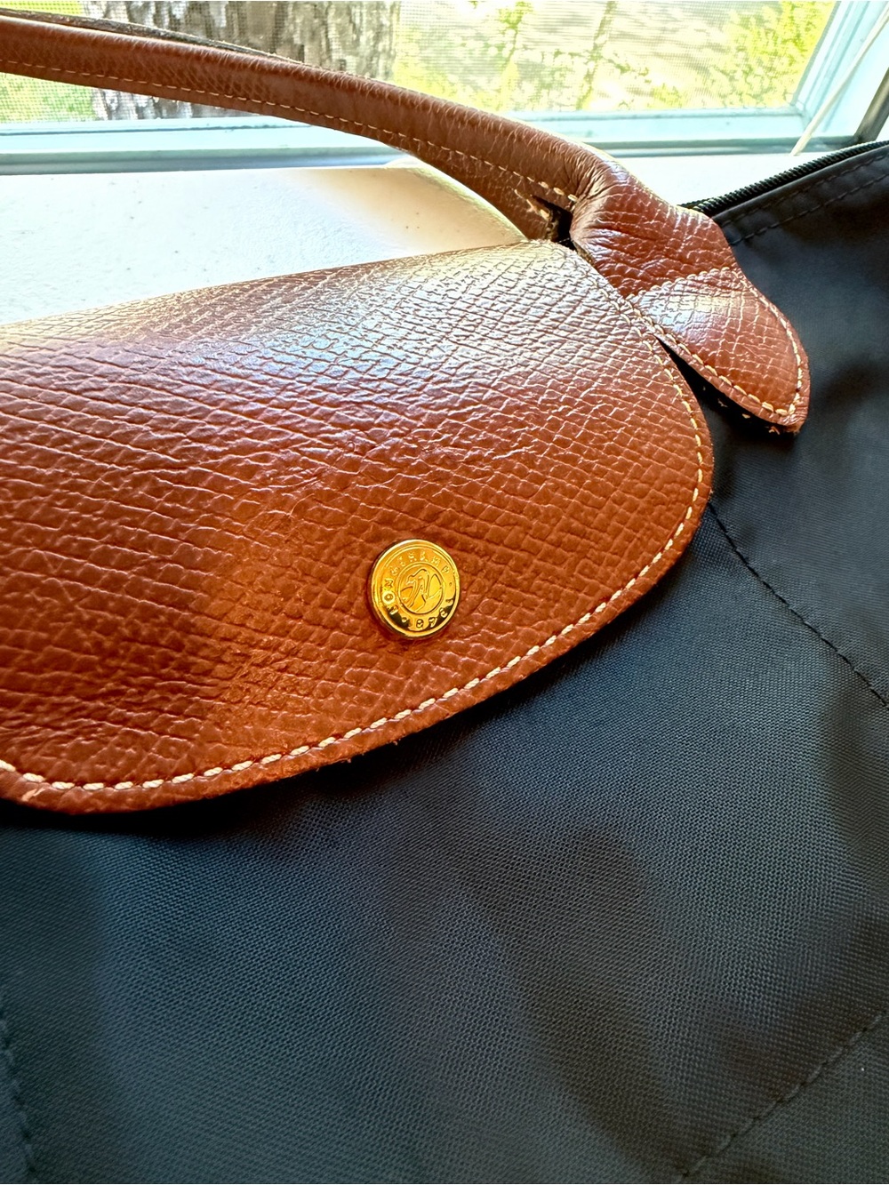 Longchamp Le Pliage Medium Nylon Tote Bag in Black - Picture 4 of 8